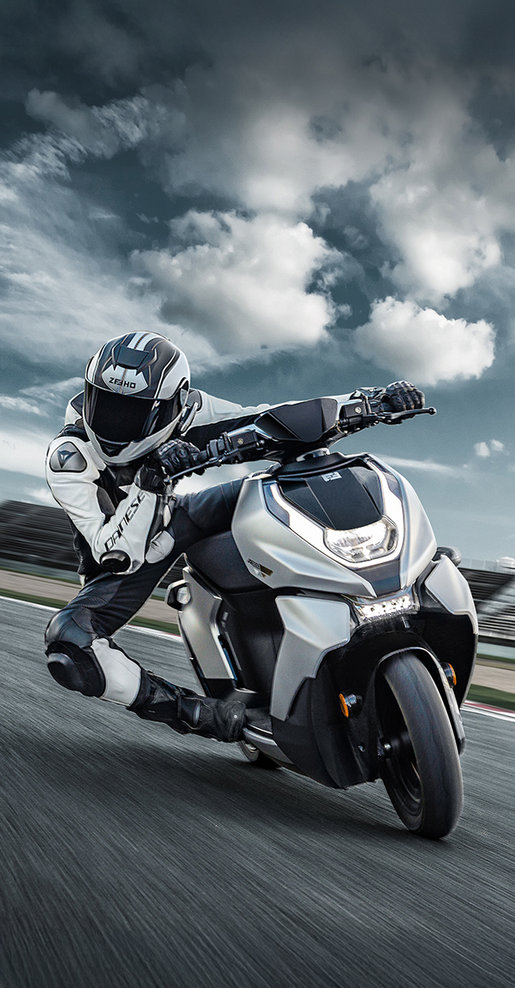 eriha 「8号線」 Zeeho AE8 - Ürünler - CFMOTO Türkiye — Touring,Traktör (T3